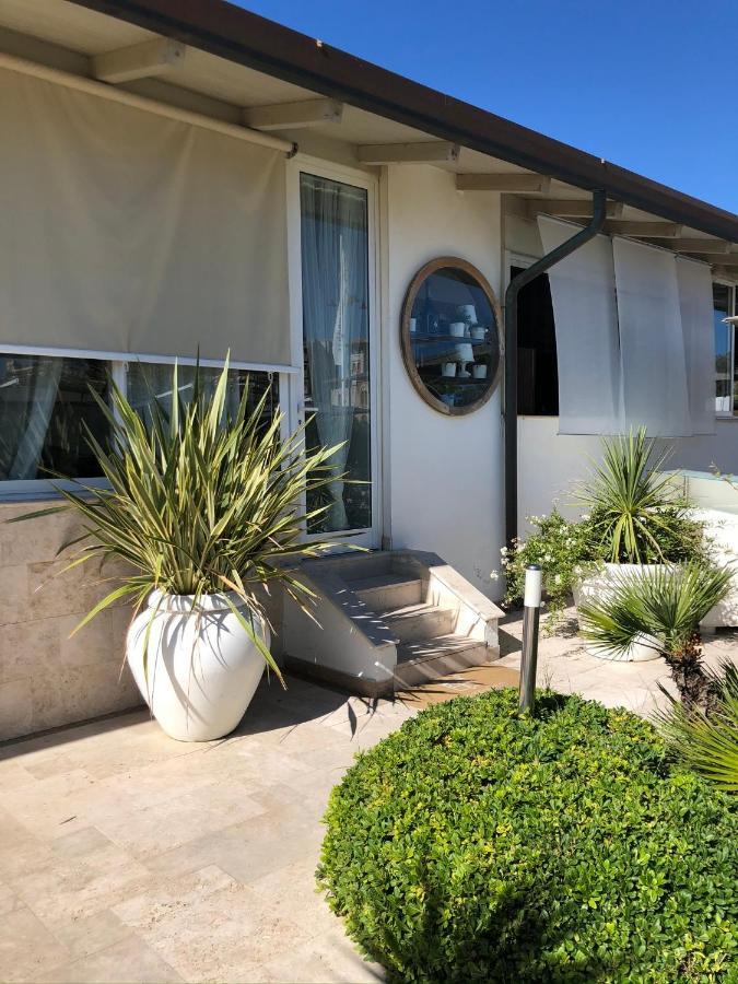 Teresita Wellness Club Apartment Viareggio Luaran gambar