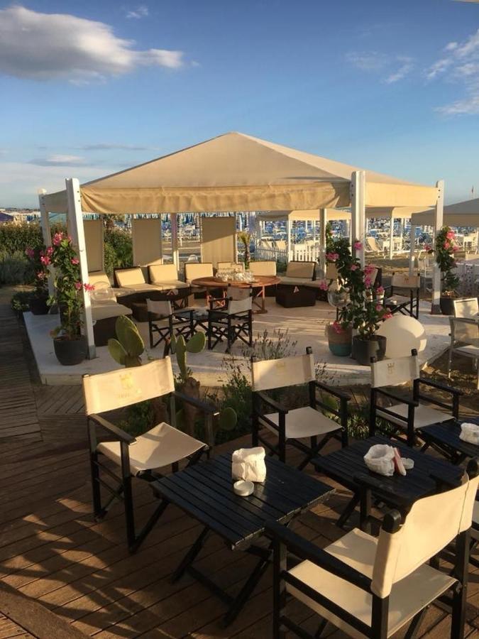 Teresita Wellness Club Apartment Viareggio Luaran gambar